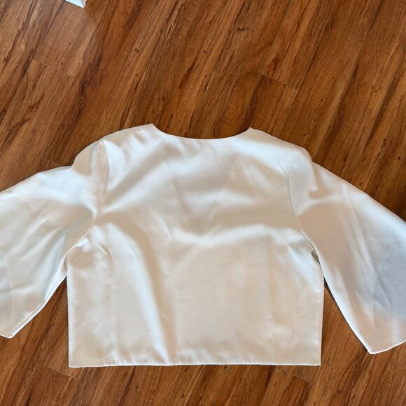 The Veronica Cape Blouse by Mare
Mare x Anthropologie XL NEW Sold Out in Stores - Picture 4 of 6